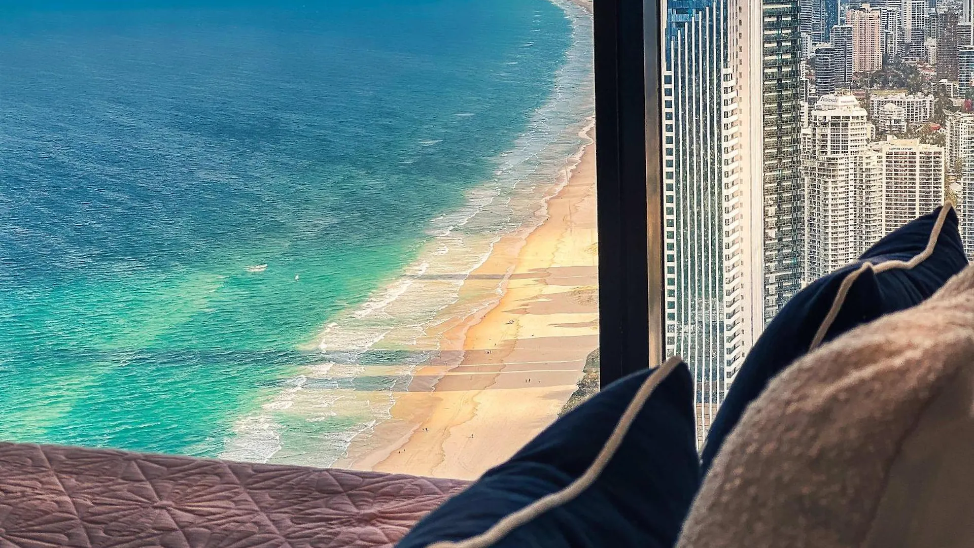 Beachside Bliss Stunning Views Steps To Shore Χρυσή Ακτή Αυστραλία